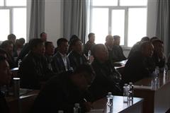 乌海煤监局组织全盟煤矿企业管理人员在矿山救援大队传达学习新《安全生产法》